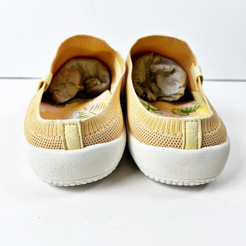 2/$30 Spenco Orthotic Mesh Slip Ons NWT - Picture 5 of 7